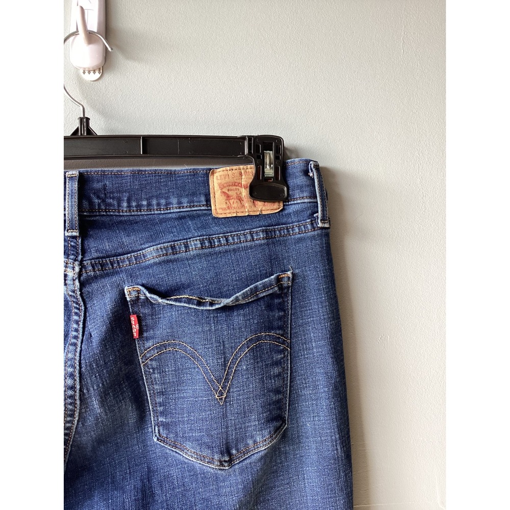 Levis Classic Bootcut Jeans Womens 14 Medium Wash Blue Denim Mid Rise Pants - Picture 7 of 7